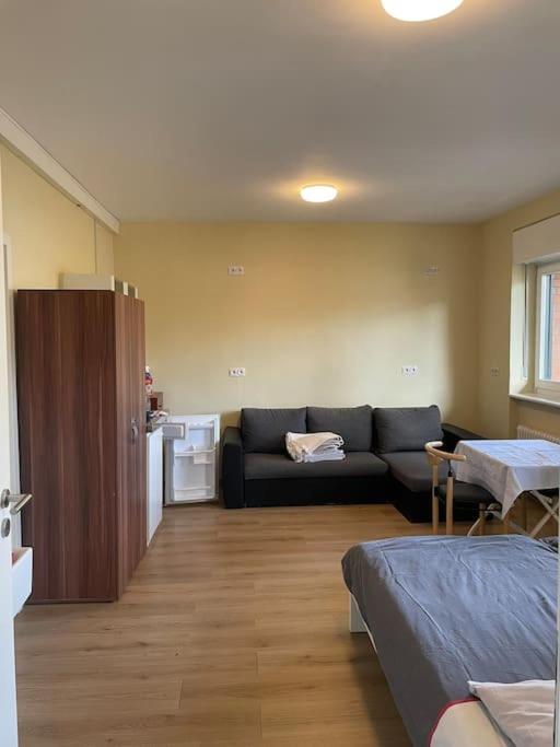 Einzimmerwohnung + Dusche Und Wc Berlin Exteriör bild